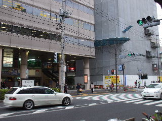 謲ë